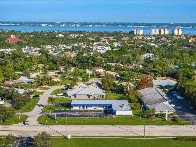 15630  Mc Gregor  BLVD, Fort Myers, FL 33908