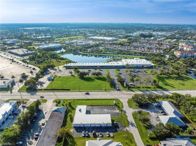 15630  Mc Gregor  BLVD, Fort Myers, FL 33908