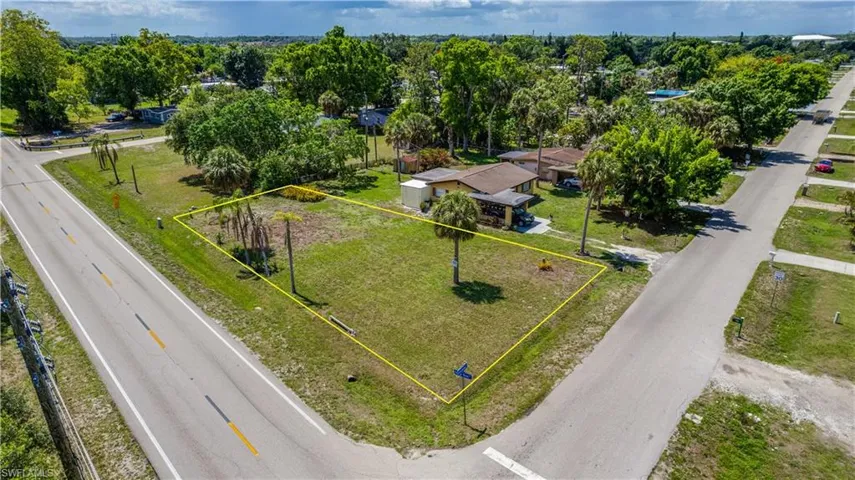 335 Ottumwa Ave, Fort Myers, Florida 33905