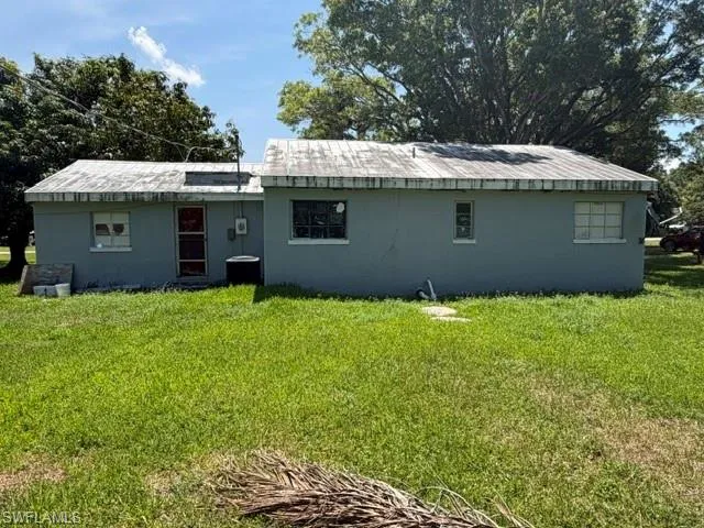 324 New York Dr, Fort Myers, Florida 33905