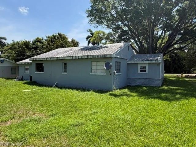 324 New York Dr, Fort Myers, Florida 33905