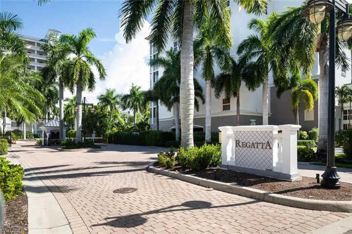 400  Flagship  DR, Naples, FL 34108