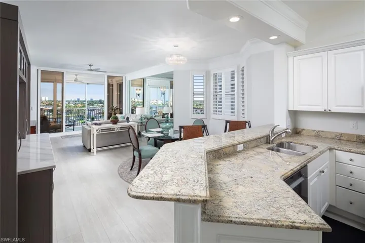 400  Flagship  DR, Naples, FL 34108