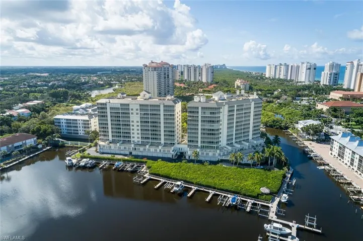 400  Flagship  DR, Naples, FL 34108
