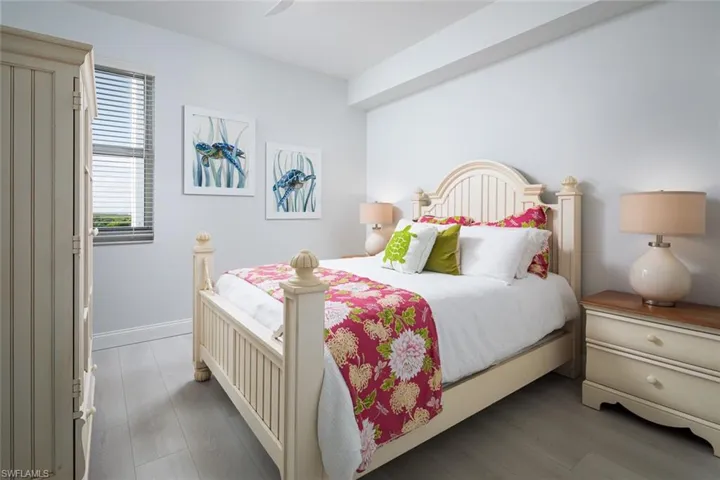 400  Flagship  DR, Naples, FL 34108