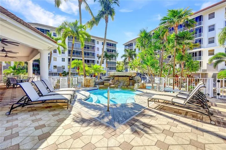 400  Flagship  DR, Naples, FL 34108