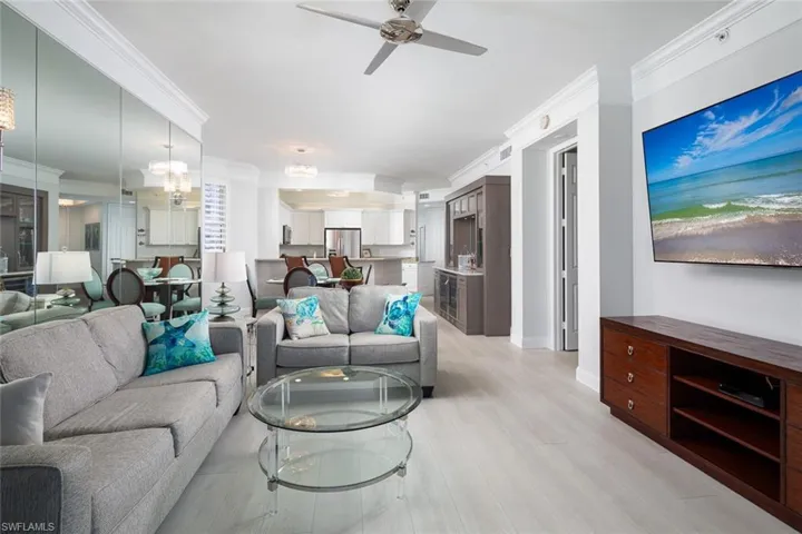 400  Flagship  DR, Naples, FL 34108