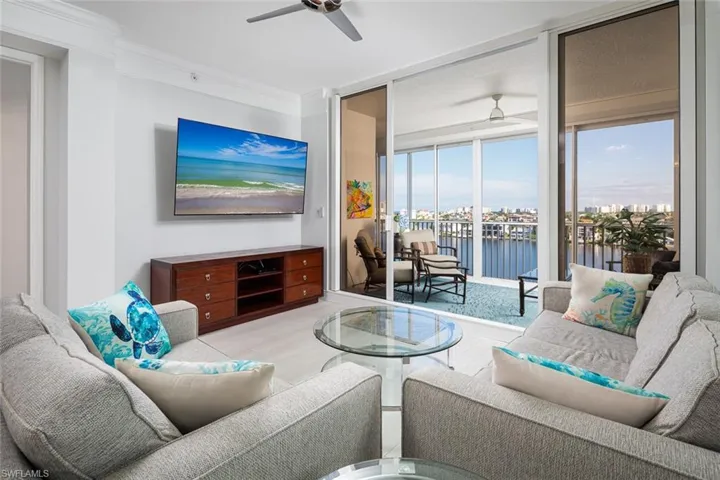 400  Flagship  DR, Naples, FL 34108