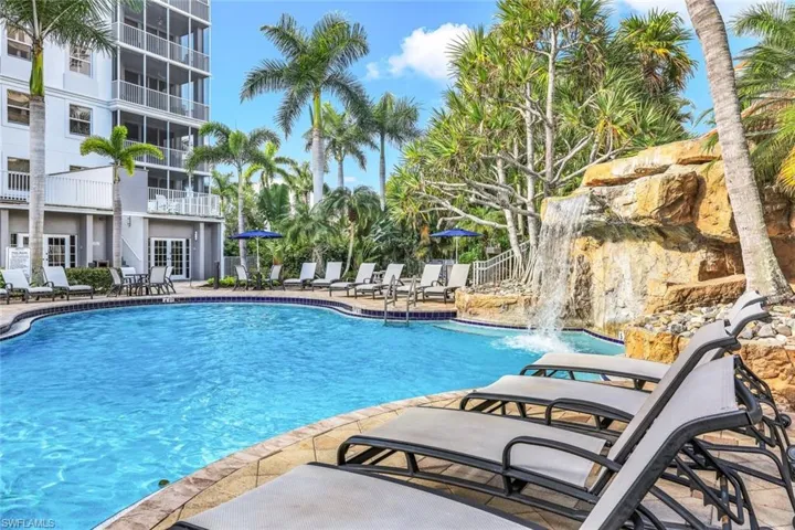 400  Flagship  DR, Naples, FL 34108