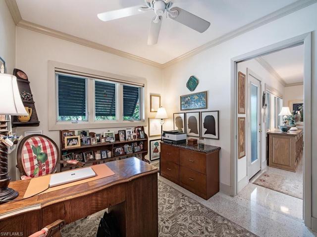 1270  Diana  AVE, Naples, FL 34103