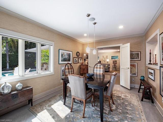 1270  Diana  AVE, Naples, FL 34103