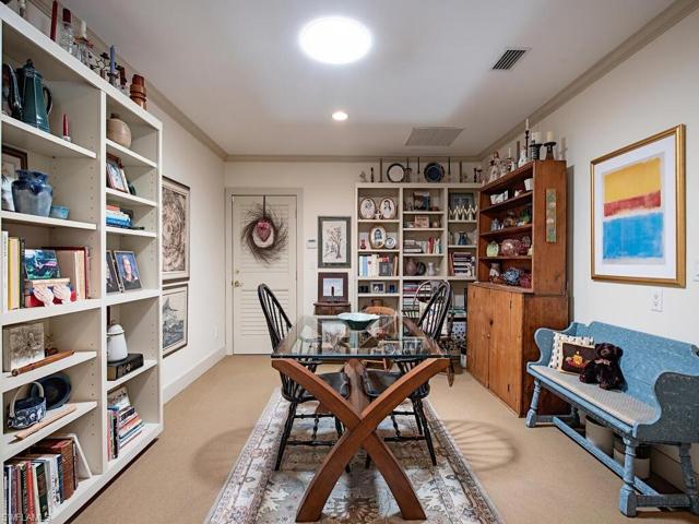 1270  Diana  AVE, Naples, FL 34103