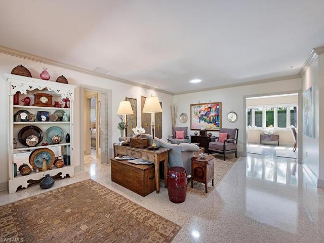 1270  Diana  AVE, Naples, FL 34103