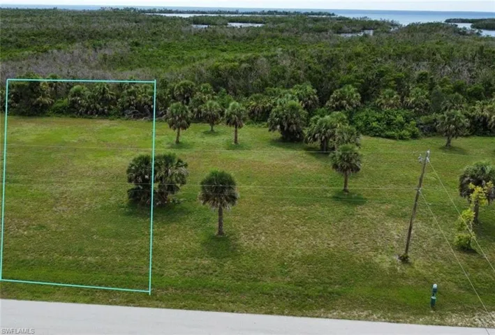 16811  San Edmundo  RD, Punta Gorda, FL 33955