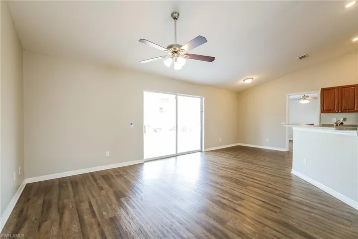 3201 42nd St Sw, Lehigh Acres, Florida 33976