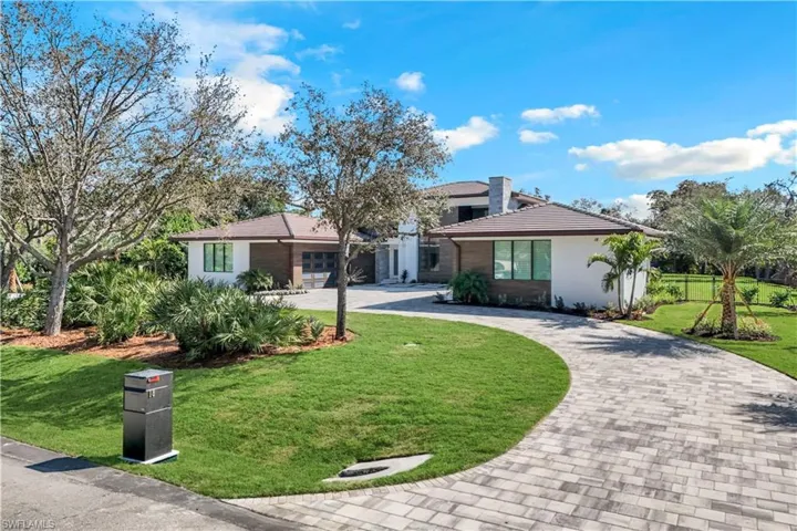 18 Caribbean RD, NAPLES FL 34108