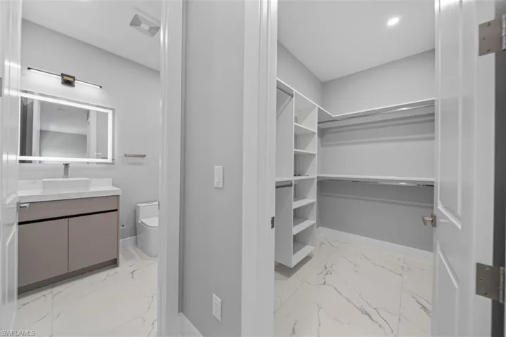 2 Nelson Rd N, Cape Coral, Florida 33993