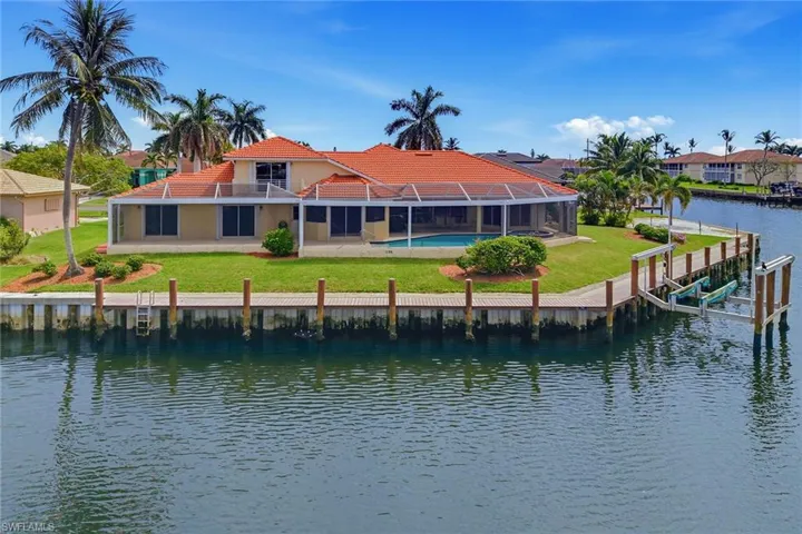 1186 Strawberry Ct, Marco Island, Florida 34145