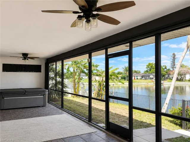 3049 11th Pl, Cape Coral, Florida 33914