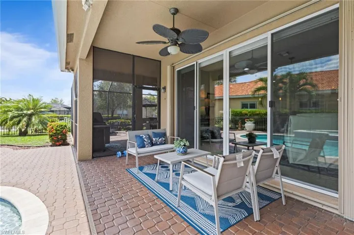 11107  Sparkleberry  DR, Fort Myers, FL 33913