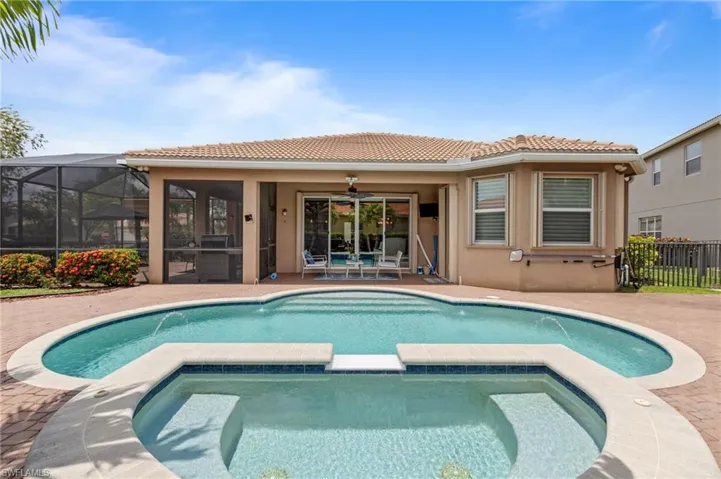 11107  Sparkleberry  DR, Fort Myers, FL 33913