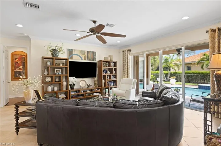 11107  Sparkleberry  DR, Fort Myers, FL 33913