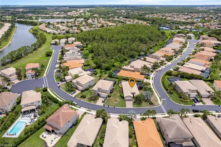 11107  Sparkleberry  DR, Fort Myers, FL 33913