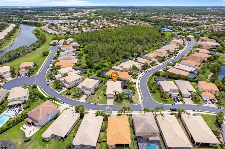 11107  Sparkleberry  DR, Fort Myers, FL 33913