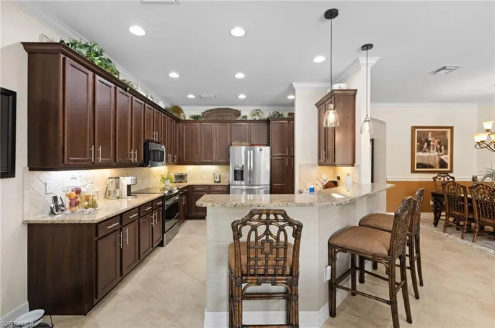 11107  Sparkleberry  DR, Fort Myers, FL 33913