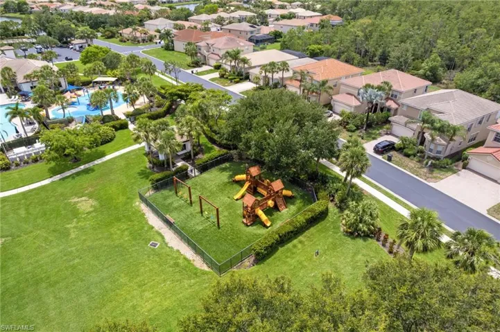 11107  Sparkleberry  DR, Fort Myers, FL 33913