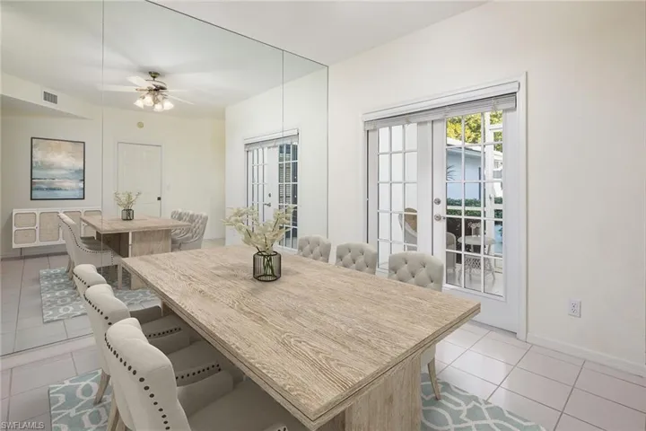 7049  Barrington  CIR, Naples, FL 34108