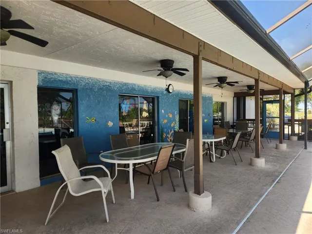 Community Clubhouse patio
