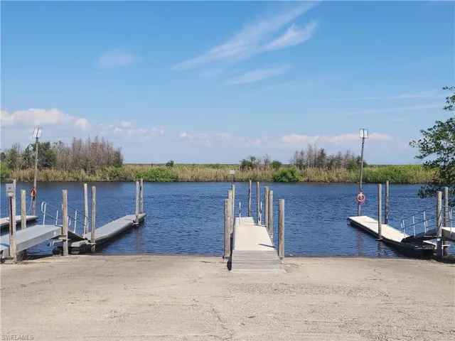 County Boat ramp nearby