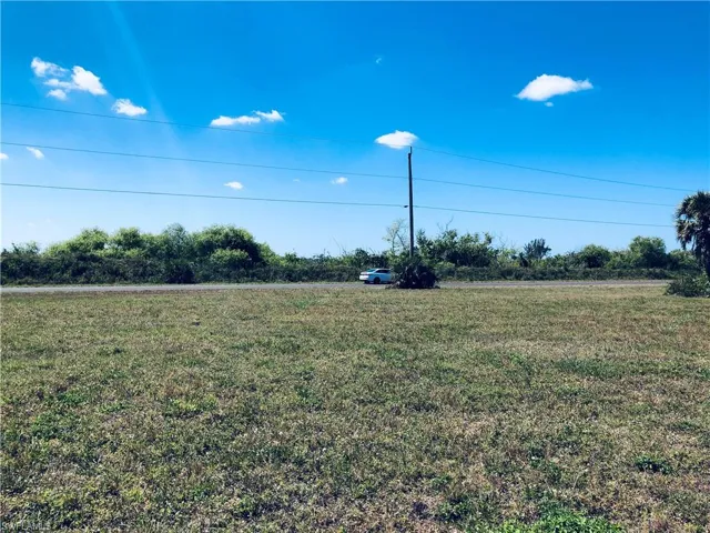 3909 Caloosa PKWY N, CAPE CORAL FL 33993