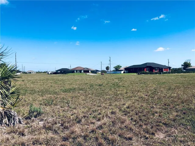 3909 Caloosa PKWY N, CAPE CORAL FL 33993