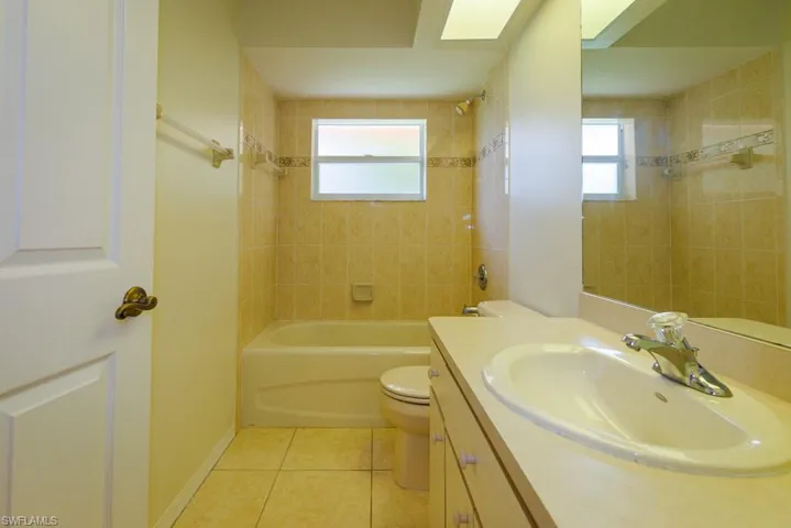 4210 Sw 25th Pl, Cape Coral, Florida 33914