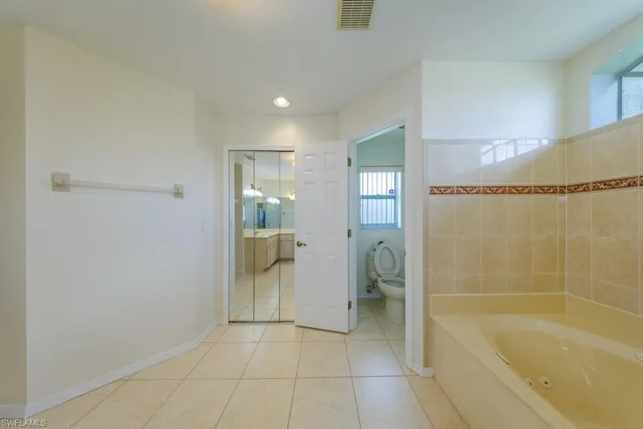4210 Sw 25th Pl, Cape Coral, Florida 33914
