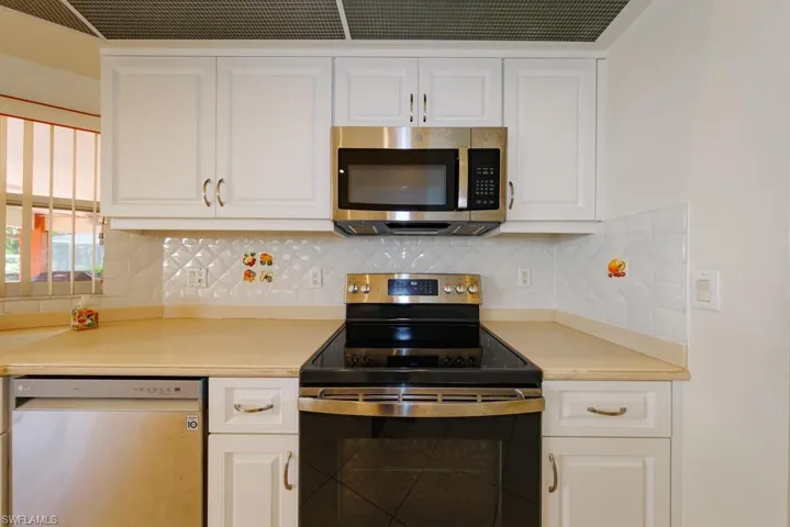 4210 Sw 25th Pl, Cape Coral, Florida 33914