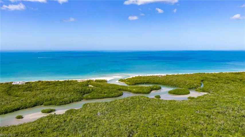 7008  Pelican Bay  BLVD, Naples, FL 34108