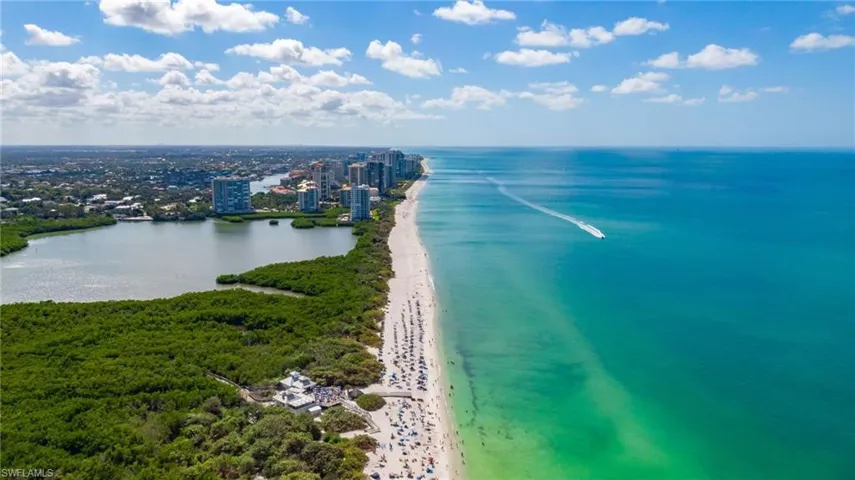 7008  Pelican Bay  BLVD, Naples, FL 34108