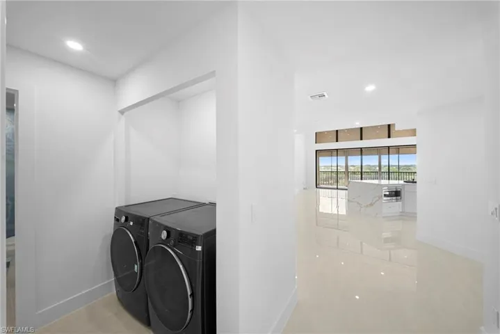 7008  Pelican Bay  BLVD, Naples, FL 34108
