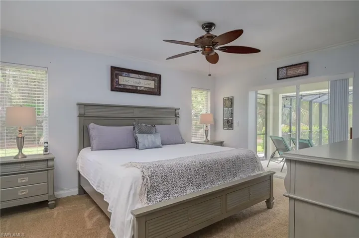 Great natural light in spacious MBR