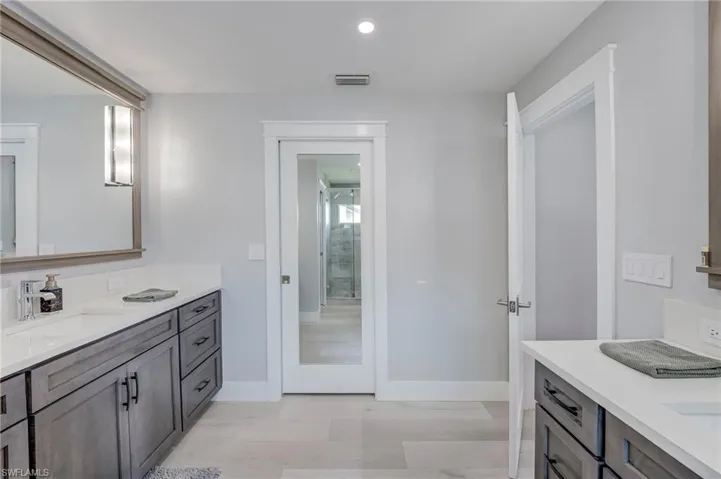 5204 Tower Dr, Cape Coral, Florida 33904