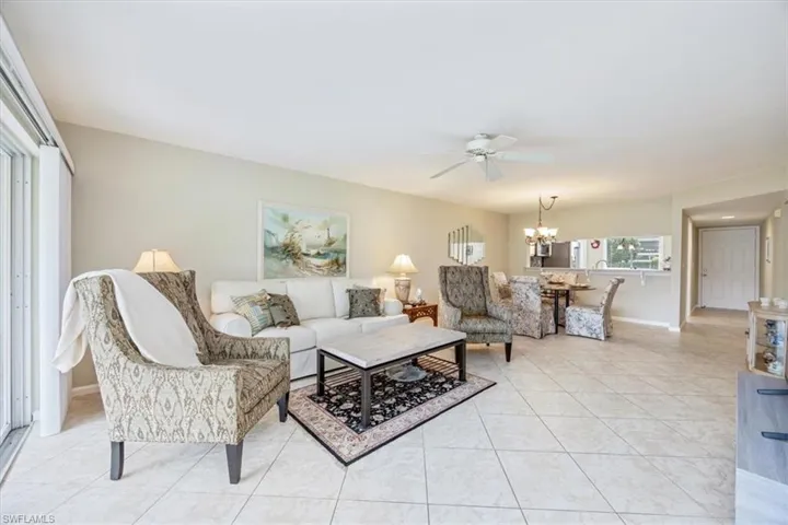 1051  Eastham  WAY, Naples, FL 34104