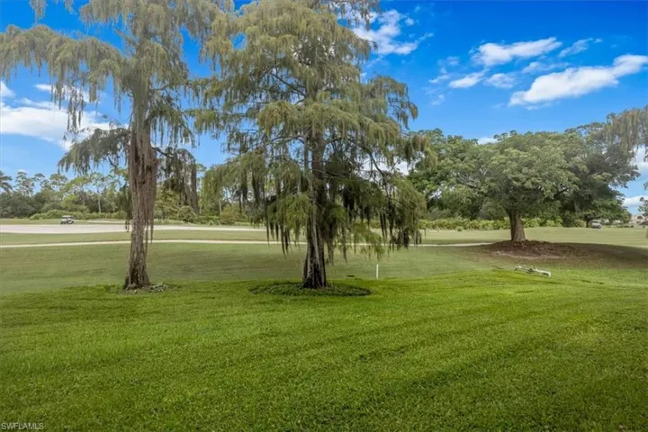 1051  Eastham  WAY, Naples, FL 34104