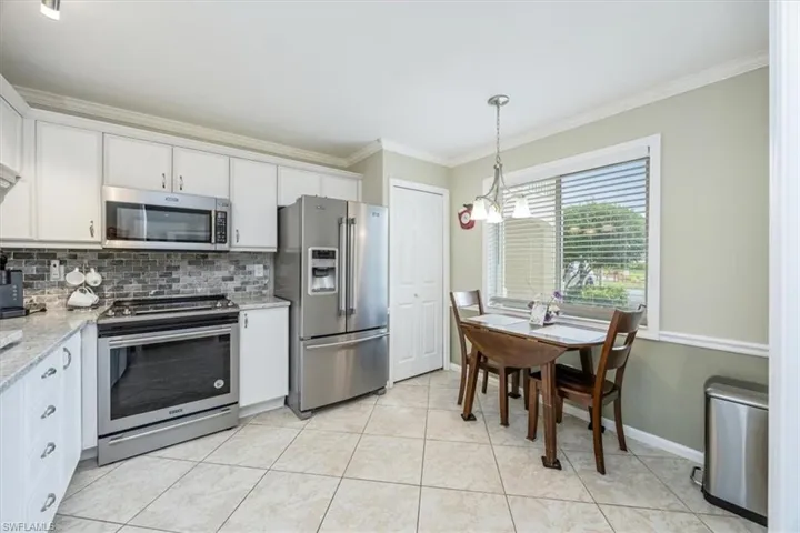 1051  Eastham  WAY, Naples, FL 34104