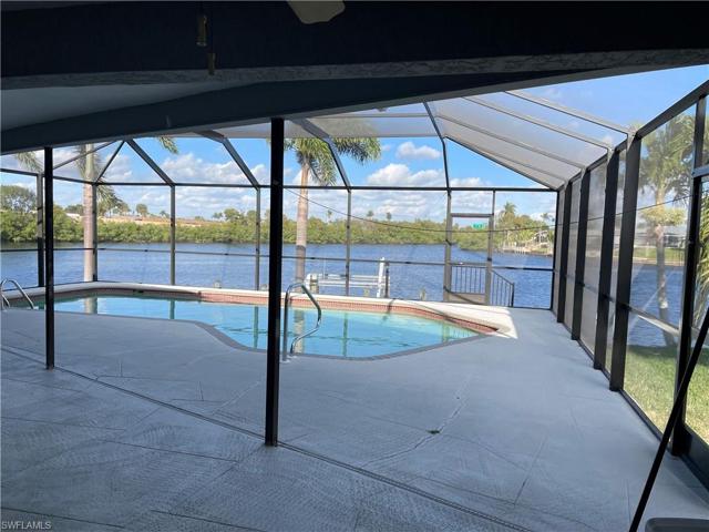 Lanai area with new cage