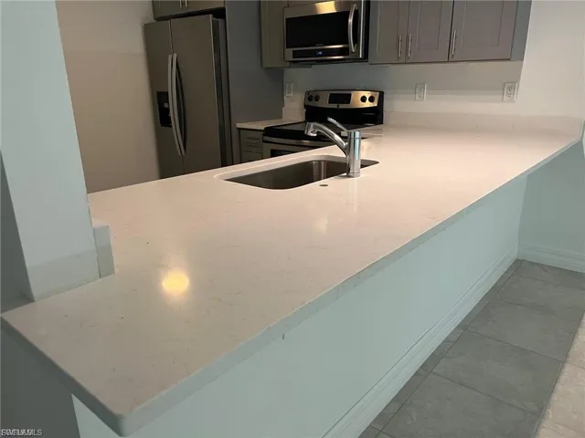 6064 Laurelwood Dr, Fort Myers, Florida 33905