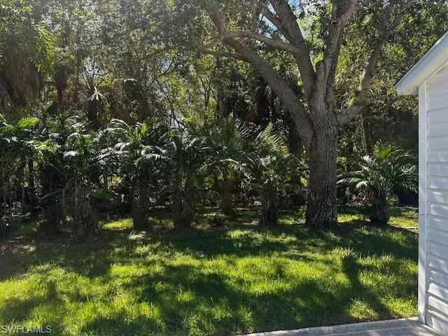 1482 Diamond Lake Cir, Naples, Florida 34114
