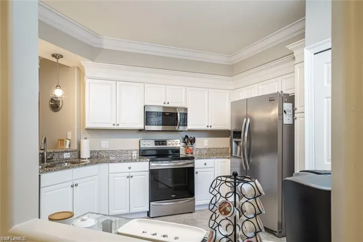 9667  Hemingway  LN, Fort Myers, FL 33913